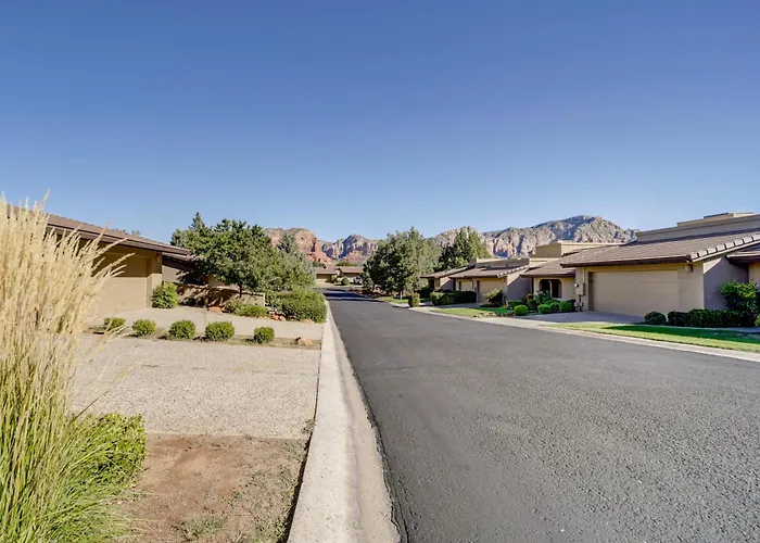 W/ Golf Course View & Pool Access! * Sedona