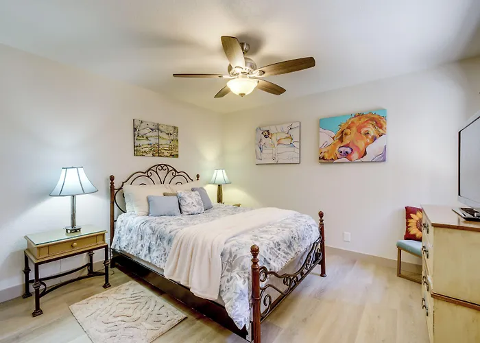 Holiday home W/ Golf Course View & Pool Access! Sedona