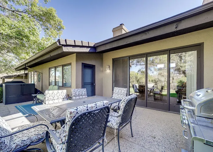 Holiday home W/ Golf Course View & Pool Access! *